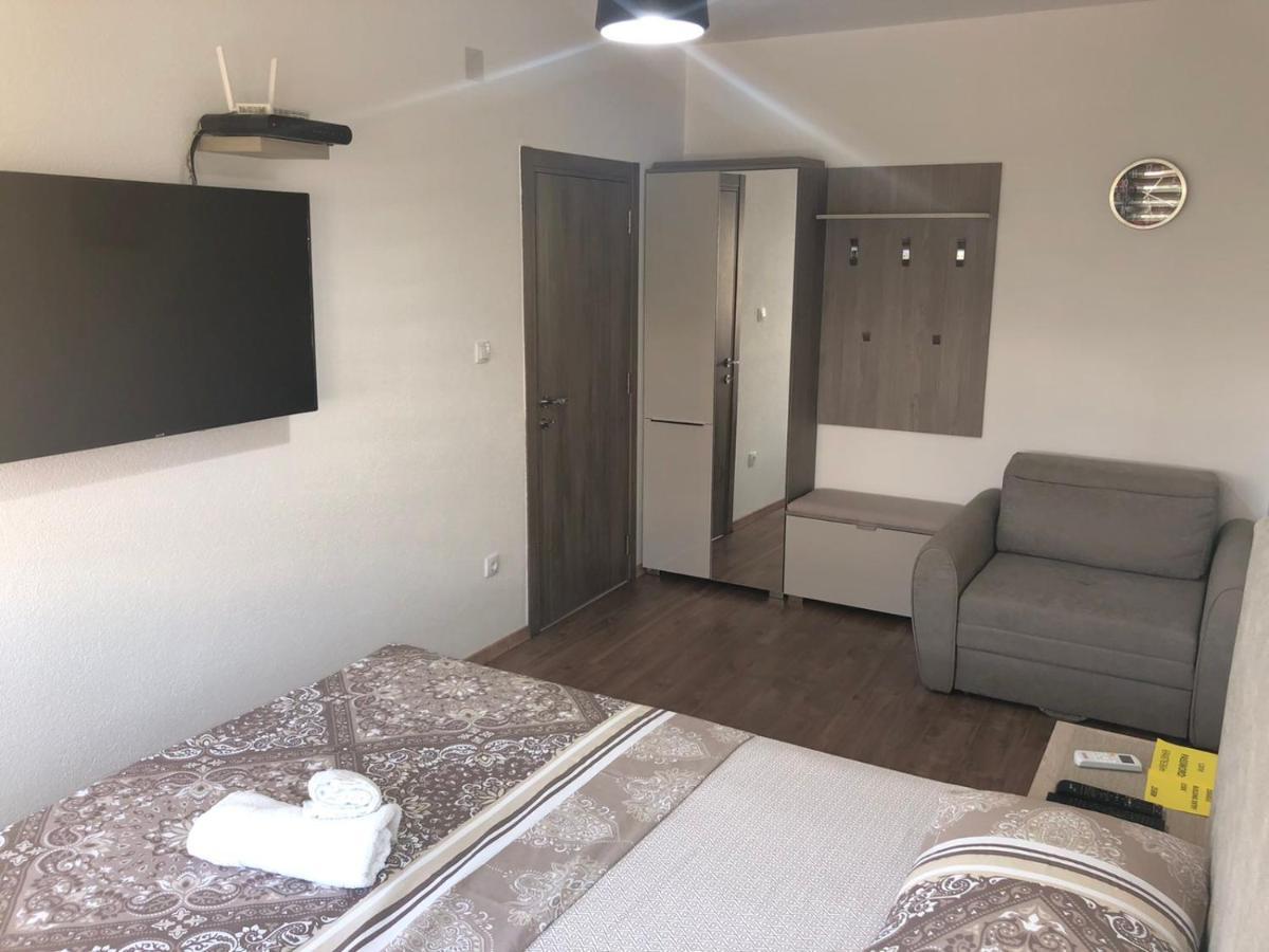 Apartamento Renta Stan Apartman Odmor Podgorica Exterior foto